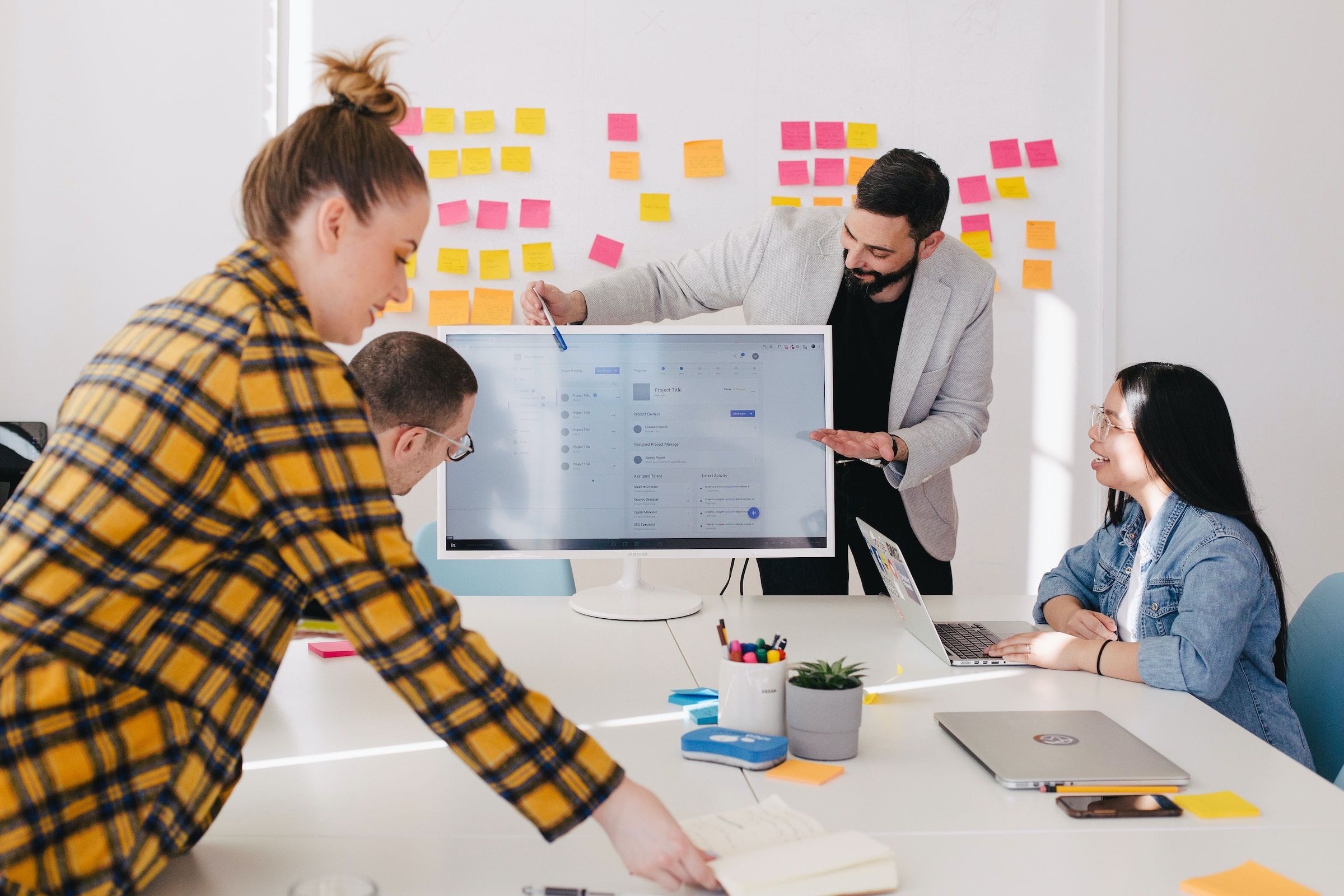 Le Chief Digital Officer (CDO) est un poste de direction au sein d’une entreprise, qui est chargé de la transformation digitale de l’entreprise.